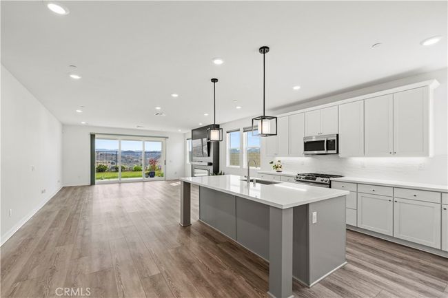 28706 Wildflower Ter, House other with 3 bedrooms, 3 bathrooms and 3 parking in Castaic CA | Image 12