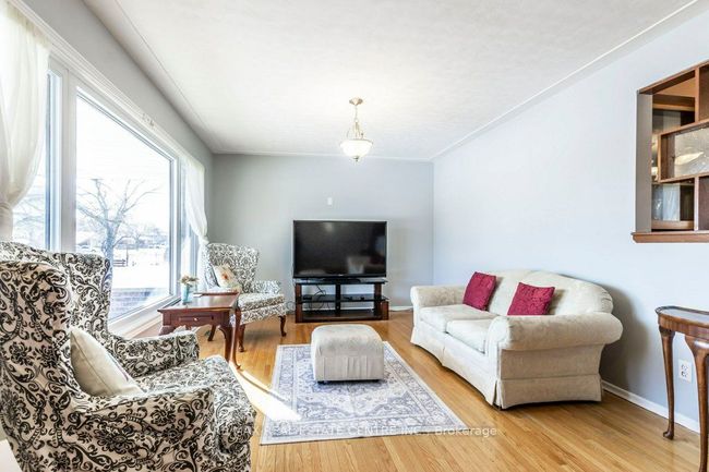 58 Gail St, House other with 3 bedrooms, 2 bathrooms and 3 parking in Cambridge ON | Image 9
