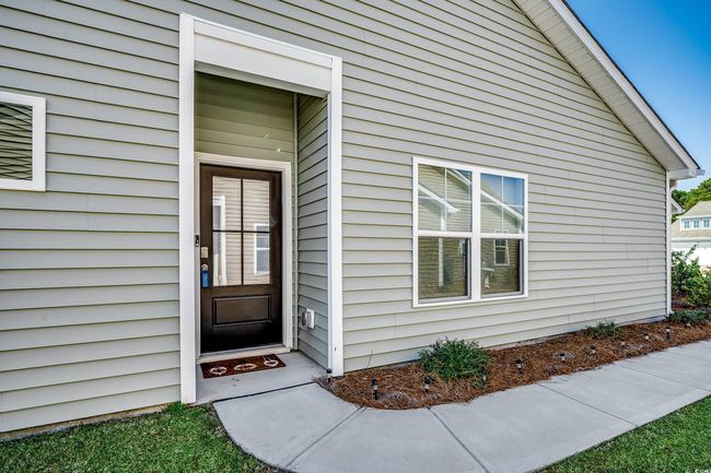 View of property entrance | Image 5