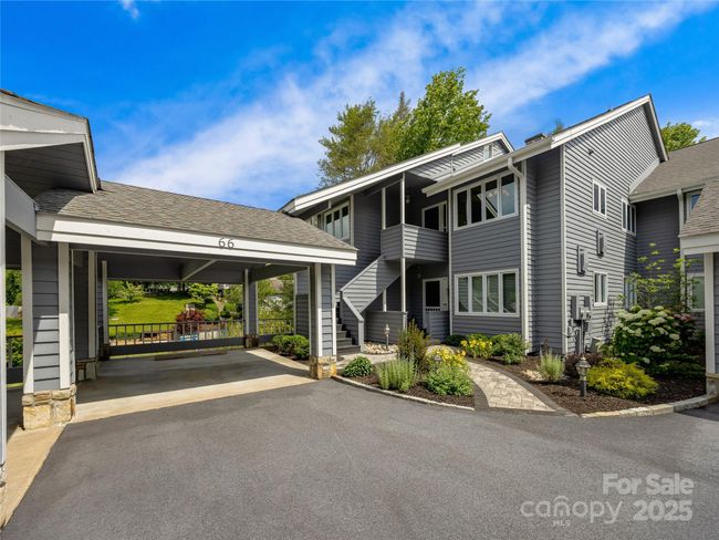 66 Country Club Village Drive, Condo with 3 bedrooms, 3 bathrooms and null parking in Lake Toxaway NC | Image 37