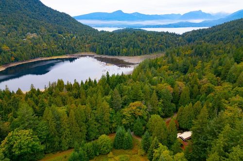 608 Magee Road, Bowen Island, BC, V0N1G2 | Card Image