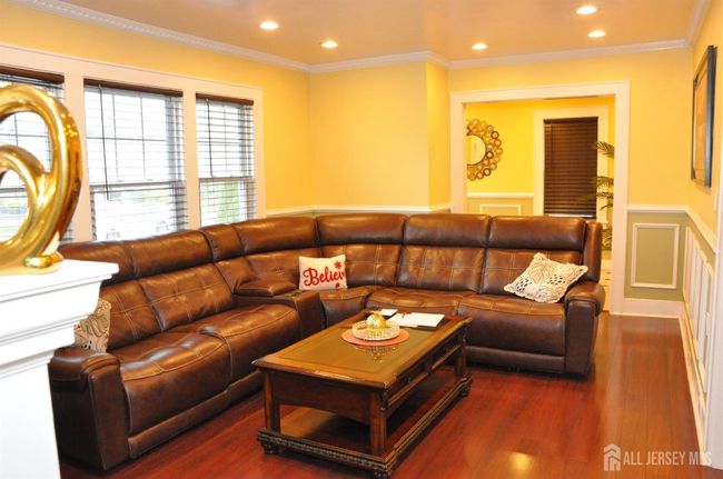 195-195 Wachung Terrace, House other with 3 bedrooms, 3 bathrooms and null parking in Scotch Plains NJ | Image 10