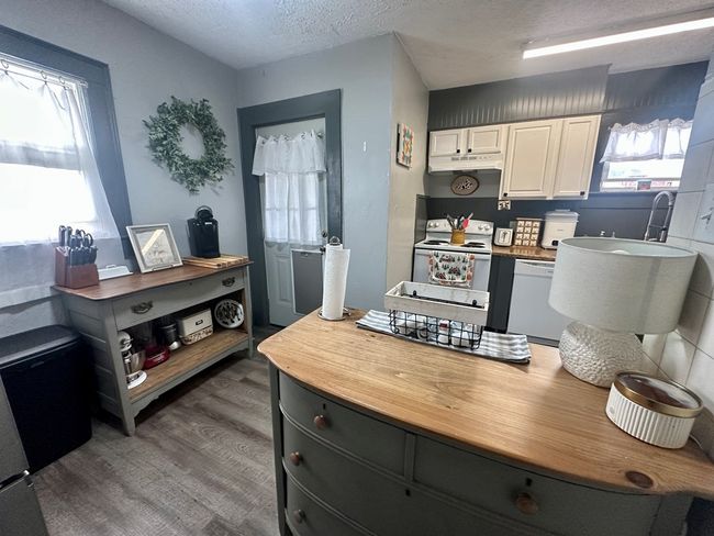103 E Virginia St, House other with 4 bedrooms, 3 bathrooms and null parking in Galax VA | Image 12