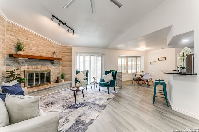 1422 Synandra St, House other with 3 bedrooms, 2 bathrooms and null parking in San Antonio TX | Image 10