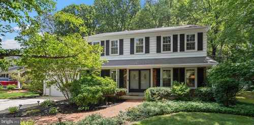 5217 Olley Ln, BURKE, VA, 22015-1749 | Card Image