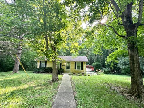 315 Wild Rose Dr, New Haven, KY, 40051-6138 | Card Image