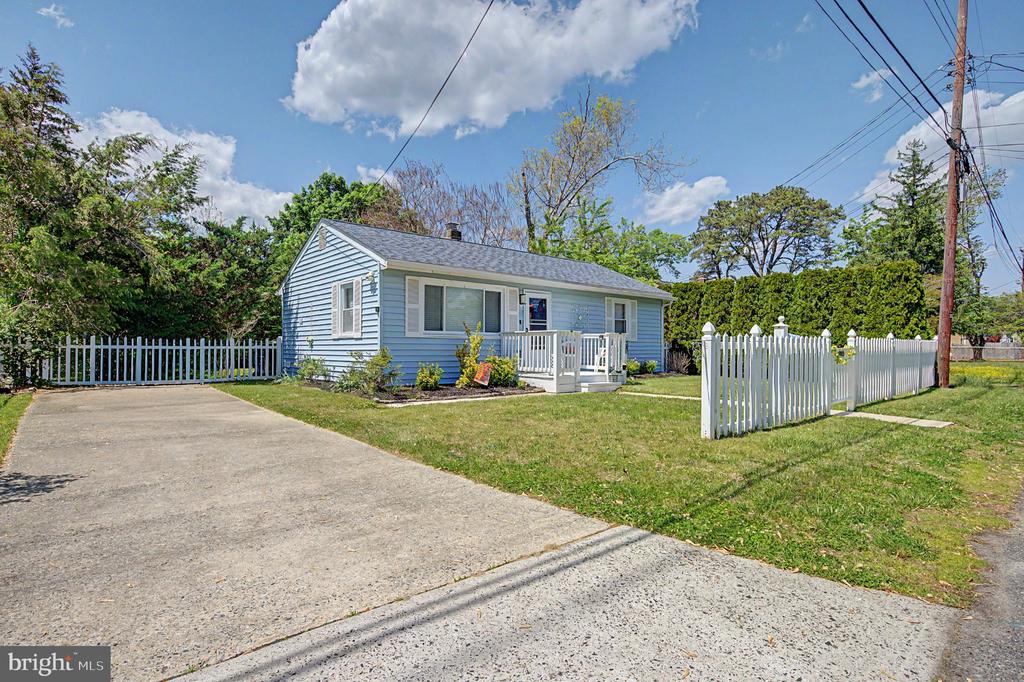 Residential in MAYS LANDING 4