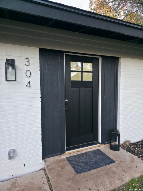 304 Sheraton Ave, Austin, TX, 78745-2013 | Card Image