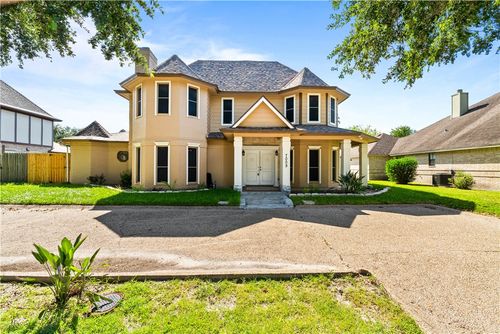 7009 Bevington Dr, Corpus Christi, TX, 78413-5318 | Card Image