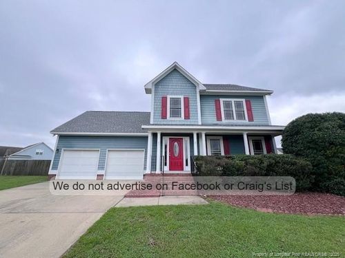 806 Danelaw Dr, Hope Mills, NC, 28348-9400 | Card Image