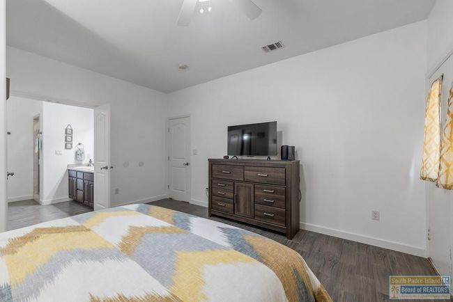5 - 113 E Pike St, Condo with 2 bedrooms, 2 bathrooms and null parking in South Padre Island TX | Image 17