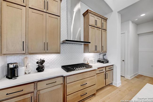 422 Quiet Oak Rd, House other with 4 bedrooms, 5 bathrooms and null parking in San Marcos TX | Image 18