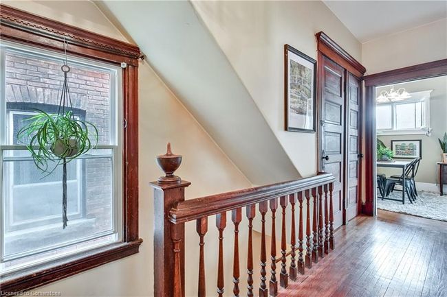 204 Herkimer St, Home with 5 bedrooms, 4 bathrooms and 2 parking in Hamilton ON | Image 16