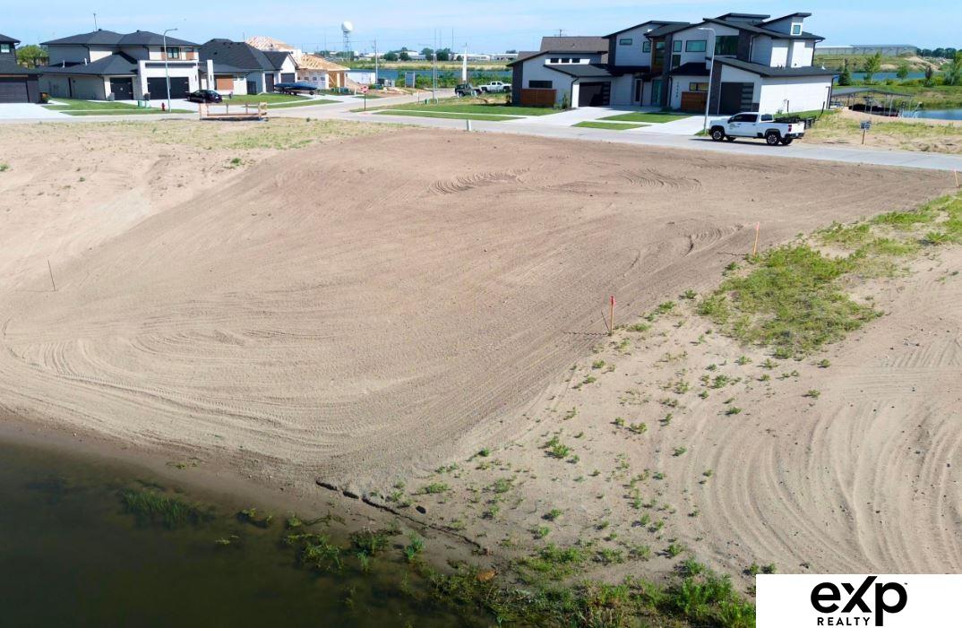 Land in Valley 4