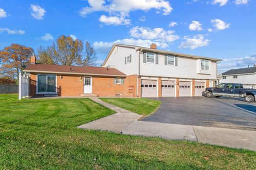 25-30363 Windsor, Gibraltar, MI, 48173-9453 | Card Image