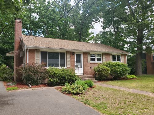 61 Grant Rd, Manchester, CT, 06042-2951 | Card Image