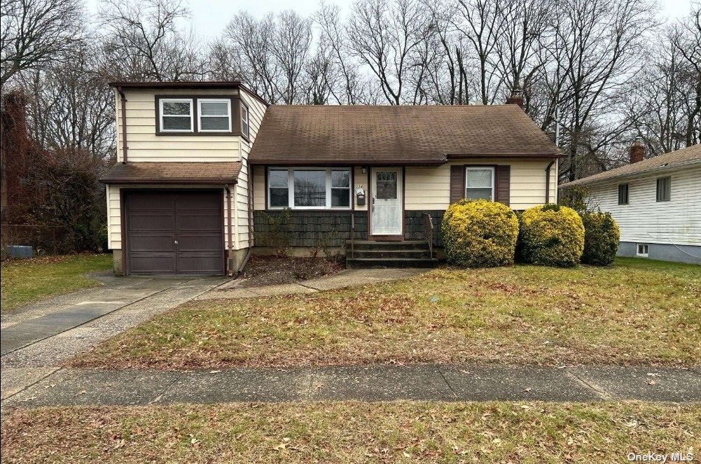 Prospect St, Roosevelt, NY 11575
