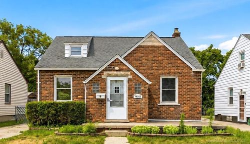 16213 Forest Ave, Eastpointe, MI, 48021-1154 | Card Image