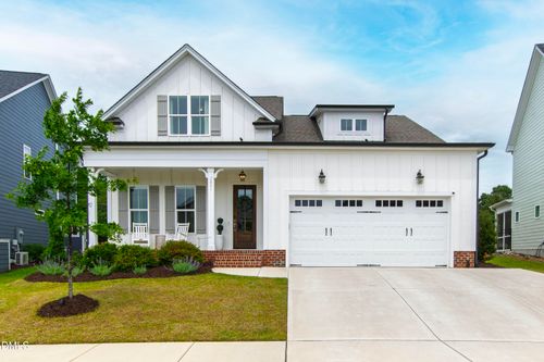 2805 High Plains Dr, Fuquay-Varina, NC, 27526-3417 | Card Image