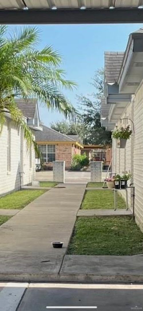 3702 W Zelma St, Edinburg, TX, 78541-2012 | Card Image