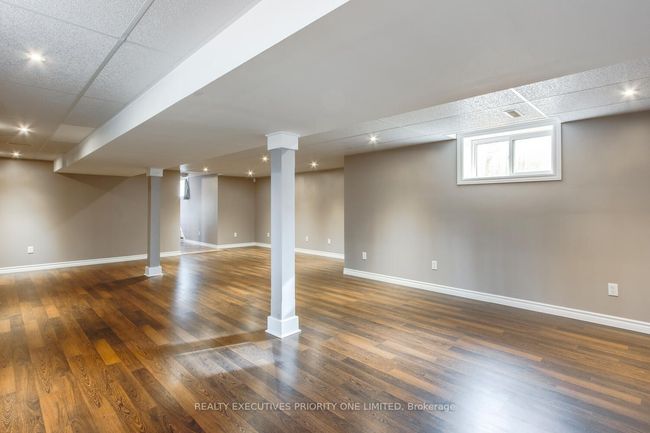 8 Musquake Crt, House other with 3 bedrooms, 1 bathrooms and 4 parking in Tiny ON | Image 18
