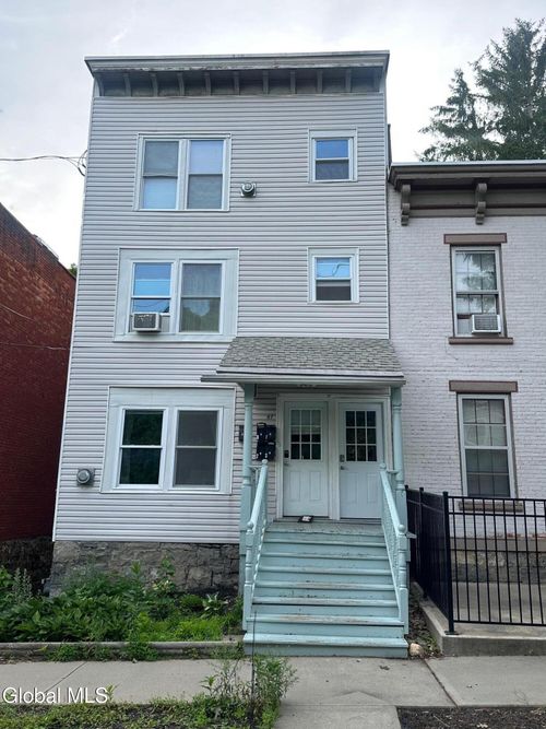 1-67 Lawrence St, Saratoga Springs, NY, 12866-2087 | Card Image