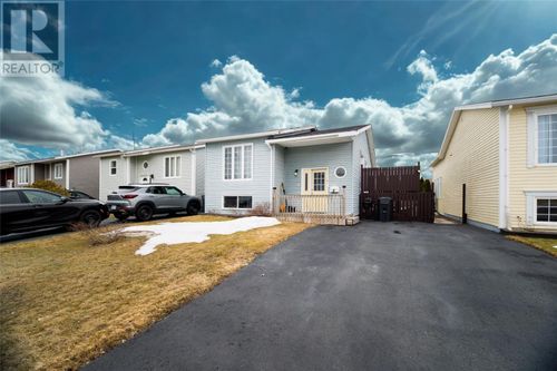 8 Jane Heights, Paradise, NL, A1L1E6 | Card Image
