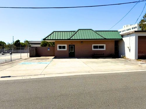 233 12th St Sw, LARGO, FL, 33770-3124 | Card Image