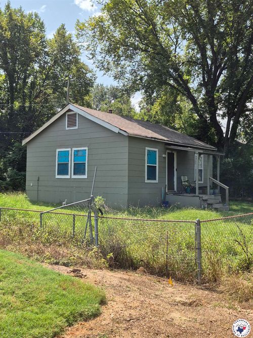 107 Grant St, Hooks, TX, 75561-5446 | Card Image