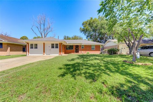 4538 Warm Springs Rd, Houston, TX, 77035-6028 | Card Image