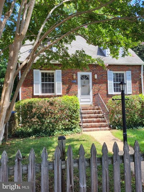 705 Wayne St, ALEXANDRIA, VA, 22301-2217 | Card Image