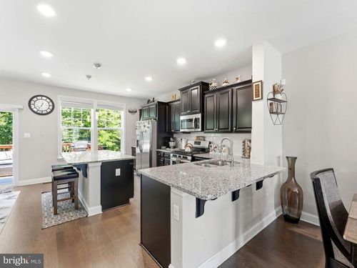33 Sullivan Way, MARLTON, NJ, 08053-5315 | Card Image