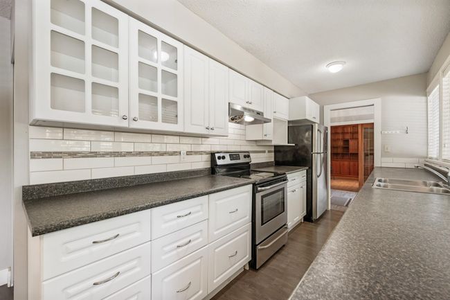 21764 124 Ave, House other with 5 bedrooms, 4 bathrooms and 6 parking in Maple Ridge BC | Image 20