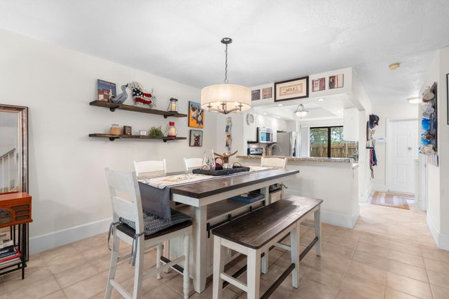 2116 Ne 44 Th St, Townhouse with 2 bedrooms, 2 bathrooms and null parking in Lighthouse Point FL | Image 10