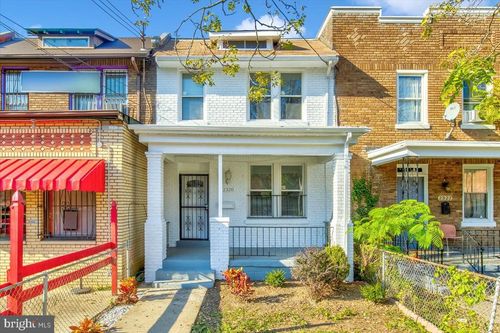 2320 Minnesota Ave Se, WASHINGTON, DC, 20020-5326 | Card Image