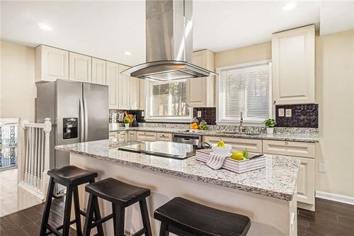 2494 Glenrock Dr, Decatur, GA, 30032-5856 | Card Image