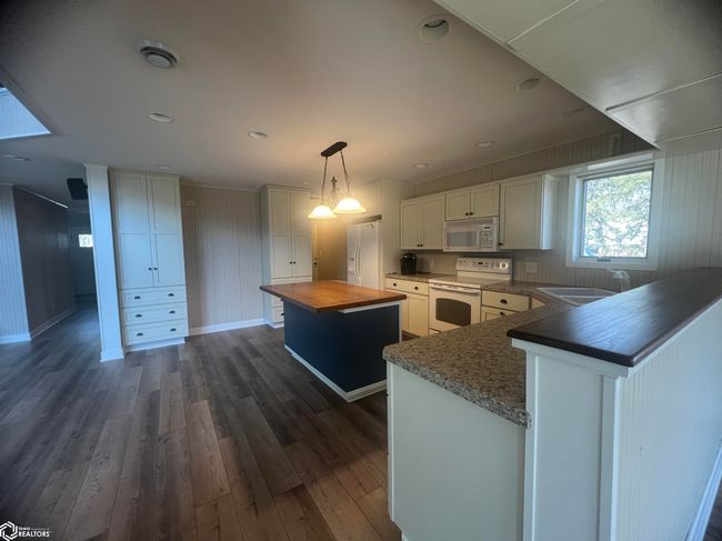 60 Country Club Dr, House other with 3 bedrooms, 2 bathrooms and null parking in Humboldt IA | Image 24