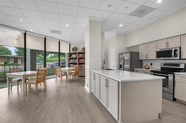 UNIT-1206 - 1111 Bering Dr, Condo with 2 bedrooms, 2 bathrooms and 2 parking in Houston TX | Image 40