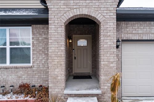 13704 Chester Ct, Belleville, MI, 48111-2494 | Card Image