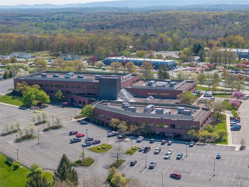 85 Crystal Run Rd, Middletown, NY, 10941-7001 | Card Image
