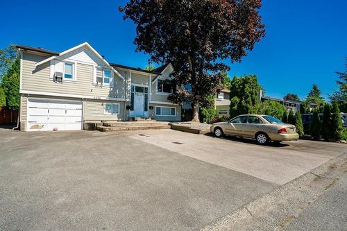 5886 184a St, Surrey, BC, V3S5S7 | Card Image