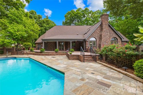 3765 Glenn Oaks Dr, Maiden, NC, 28650-8318 | Card Image