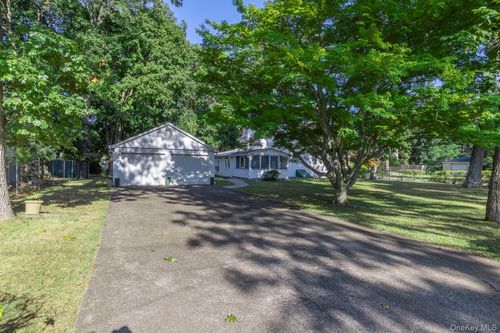 261 Elm Rd W, Mastic Beach, NY, 11951-5319 | Card Image