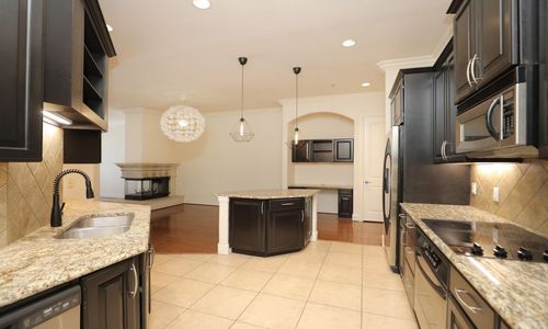 apt-402-2120 Kipling St, Houston, TX, 77098-2307 | Card Image