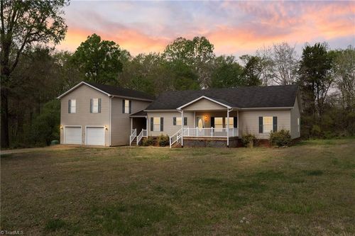 116 Blue Heron Rd, Salisbury, NC, 28146-9465 | Card Image