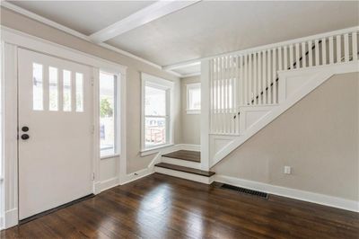 Foyer/entryway | Image 3