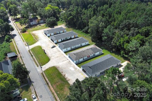 401 Orchard St, Wadesboro, NC, 28170-2600 | Card Image