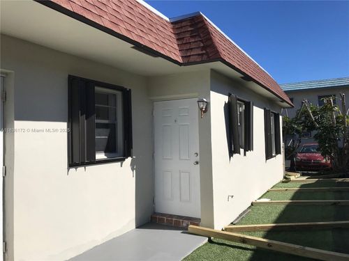 apt-1-4-236 Se 9th Ave, Pompano Beach, FL, 33060-7361 | Card Image