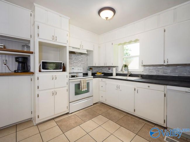 152 6 Th St W, House other with 3 bedrooms, 1 bathrooms and null parking in Grant AL | Image 10