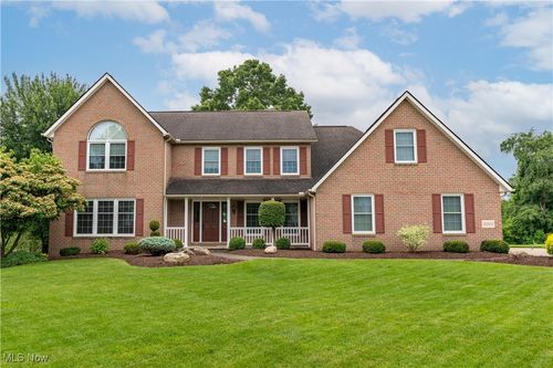 6884 Mapleridge Cir Nw, Canton, OH, 44718-3910 | Card Image